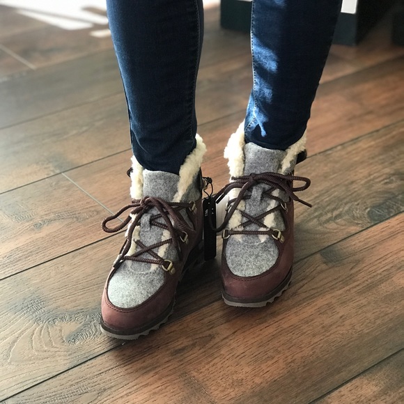 Sorel Alpine Booties - Picture 3 of 8